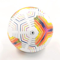 Ballon de football imprimé de logo personnalisé de nouvelle conception ballons de football légers de haute qualité en différentes couleurs