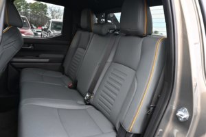 Toyota Tacoma 4WD Trailhunter Hybride d'occasion propre 2025 - Product Image 4