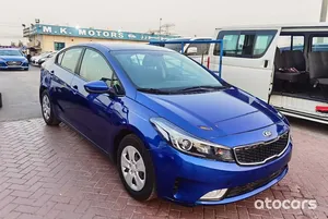 AUTO USATE DI LUSSO A PREZZI ACCESSIBILI KIA FORTE <span class=keywords><strong>2018</strong></span> Ben Tenute e Pronte per la Spedizione in Tutto il Mondo - Product Image 3