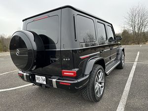 2022メルセデスAMG63ターボチャージャー付きV84W600マイルほとんど変更されていないライトインテリアガソリン/ディーゼル/ガスカメラ-わずか600マイル!