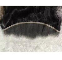 Perruque frontale HD d'aspect naturel faite de cheveux humains doux qui imitent le cuir chevelu réel, offrant un défaut moins de délié et confortable
