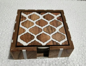 แผ่นรองแก้วไม้สี่เหลี่ยมทำจากเรซินแผ่นรองแก้วสำหรับใช้ในครัวเรือนใหม่แผ่นรองแก้วทำจากไม้ร่วมสมัยภาชนะเครื่องดื่มเรซิ่น - Product Image 5