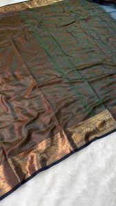 Nuevo Lanzamiento: Sari Banarasi de Seda Pashmina con Tejido Zari, Pallu Rico y Borde Banarasi, Tradicional para Fiestas, para Todas las Temporadas - Product Image 2