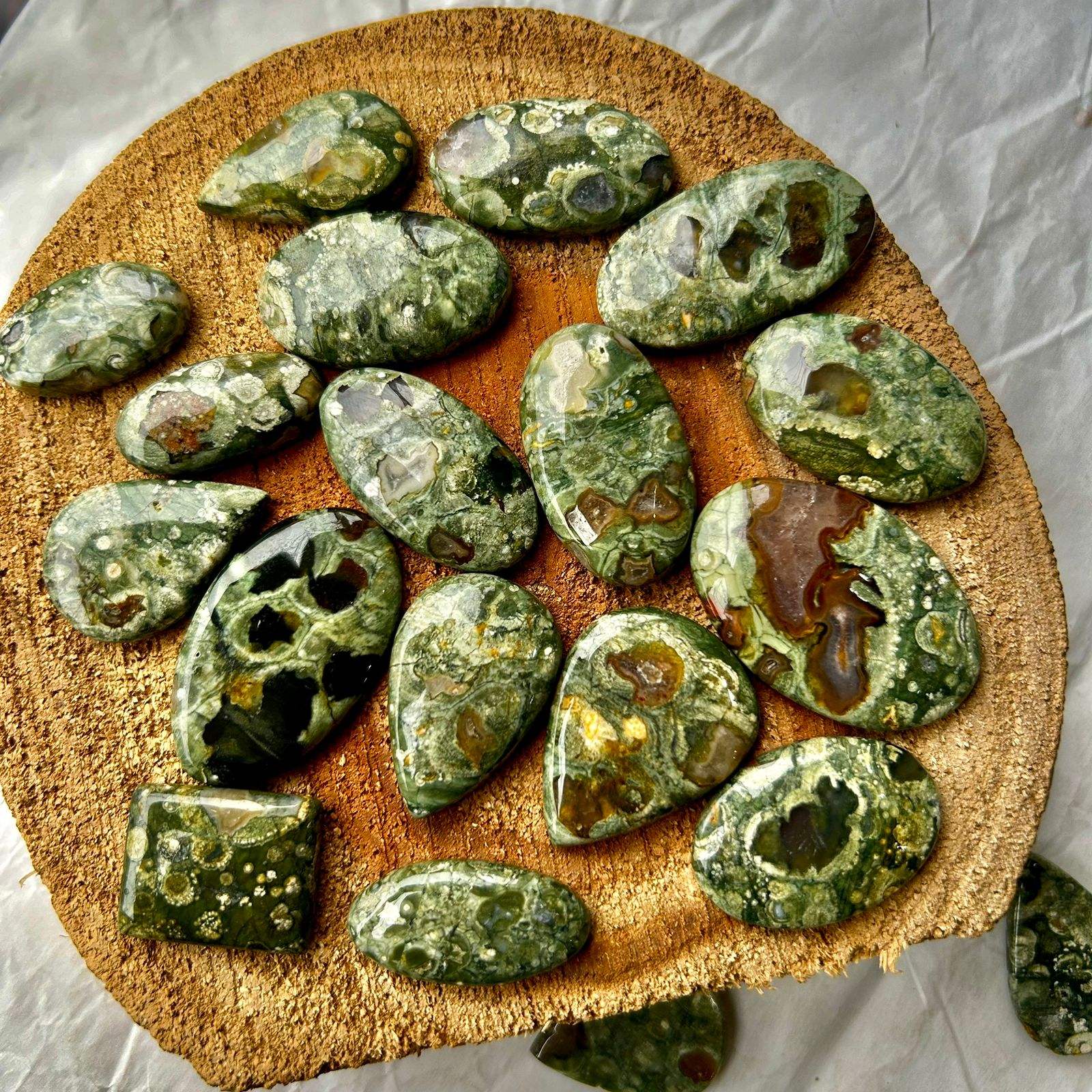 สีเขียว