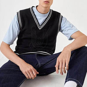 Suéter Escolar de Alta Calidad UNIMA APPAREL CO para Niños de Secundaria, Cuello en V, Manga Larga, Tejido de Algodón, Personalizable con Logotipo/Diseño - Product Image 4