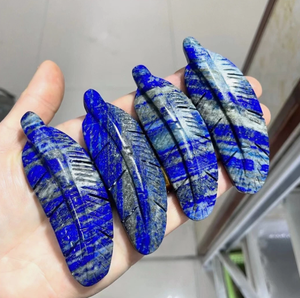 Pendentif en plumes de lapis-lazuli naturel | Commande en gros sculpté à la main en cristal Reiki pierre de guérison Quartz Point - Product Image 3