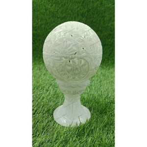 Lámpara y portavelas de mármol blanco para decoración elegante del hogar pulido y duradero al mejor precio para un diseño atemporal a la venta - Product Image 1