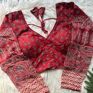 Blouse prête-à-porter en coton double imprimé Ajrakh, entièrement cousue, à manches longues - Product Image 6