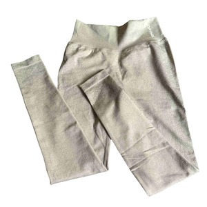 Leggings au design élégant pour femmes, leggings de yoga pour fesses froissées, leggings d'entraînement de gymnastique en nylon et Spandex de qualité supérieure - Product Image 6