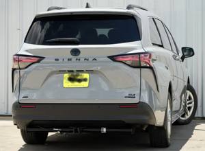 Usado 2022 Toyotaa Siennas XLE Woodland Edition AWD - Product Image 5