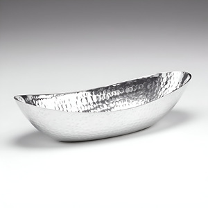 Grand bol de service moderne en aluminium martelé argenté, support d'assiette de style design Ins élégant, plateau de plat ovale sûr, paramètres de table - Product Image 6