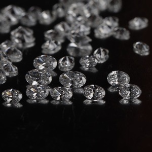 เพชรขาวทรงรีขนาด 5*4 มม. น้ำหนัก 0.35 กะรัต ผลิตในห้องปฏิบัติการ (EF & VS) เพชรเม็ดเดี่ยวสำหรับเครื่องประดับ ผลิตโดยบริษัท M.K. ผลิตในประเทศอินเดีย - Product Image 5