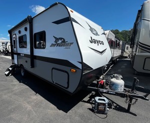 Vendedor Verificado, Caravana Usada Jayco Jay Flight Slx 195RB Modelo 2022 con Alto Rendimiento Disponible para la Venta - Product Image 1