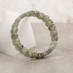 Bracelet en pierre naturelle de labradorite à coupe large - Product Image 3