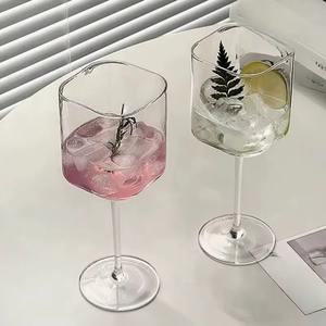 Verre à vin en cristal élégant, design moderne et luxueux, fait main, écologique, personnalisable, durable, amélioré par des artisans indiens - Product Image 5