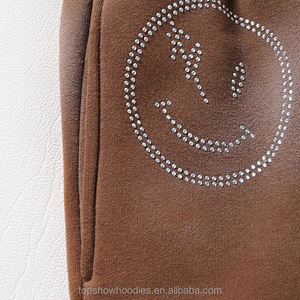 กางเกงวอร์มประดับเพชรเทียม ขายส่ง ราคาถูก คุณภาพพรีเมียม บริการ OEM รับทำโลโก้ สินค้าขายดี ความต้องการสูง - Product Image 4