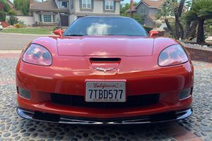 Chevrolet Corvette Z06 2011 Usado, 17 mil Millas, Transmisión Manual de 6 Velocidades, Paquete de Rendimiento Z07 Ultimate, Color Naranja Inferno Metálico - Product Image 1