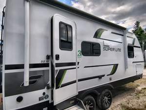 Super Solde 2024 2025 Starcrafts Super Lite, caravane de voyage moderne légère en acier inoxydable, capacité 3/4 personnes - Product Image 3