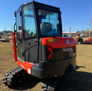 Miniexcavadora Kubota KX040-5 de 4 Toneladas |   Miniexcavadora Compacta Kubota para Construcción y Paisajismo - Product Image 1