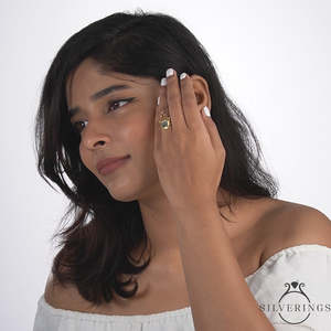Anillo de la Suerte Hamsa de Plata de Ley 925 con Bisel de Labradorita Dorada para Regalo - Product Image 3