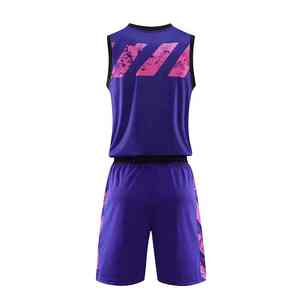 Ensemble d'uniformes de basket-ball entièrement personnalisés imprimés par sublimation durable sur un matériau léger en polyester - Product Image 2