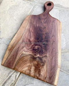 Planche à découper en bois KALATRI avec poignée, écologique, lavable au lave-vaisselle, pour la cuisine et l'extérieur - Product Image 3