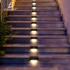 Set di 4 Lampade Solari LED da Esterno, Luce Calda, Faretto da Giardino per Scale e Pareti, IP65, 6W, 4 Colori, Corpo Quadrato in Acciaio Inox - Product Image 1