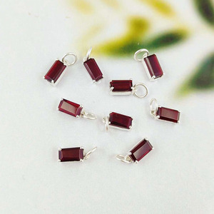 Grenat Quartz Plaqué Or Argent Sterling Petite Baguette 8x4mm Prong Set Trendy Pendant Jewelry Making Gifts Featuring Turquoise - Product Image 2