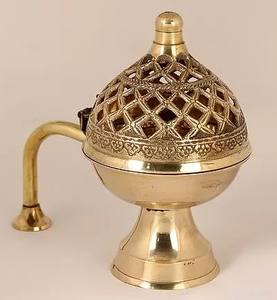 Porte-encens en laiton doré Brûleur d'encens en métal pour la maison et la décoration religieuse Brûleur d'encens en laiton - Product Image 2