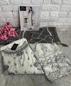 Robe de soirée modeste Abaya de luxe de Dubaï pour les femmes dans le style de broderie ouverte avec un beau tissu de satin et élégant Hijab Dupatta - Product Image 2