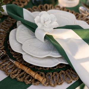 Nouveauté, tapis de table rond en osier et en herbe de mer écologique, fait à la main, vert, accent spiralé, tissage en spirale, vente en gros, pour projet hôtelier - Product Image 3