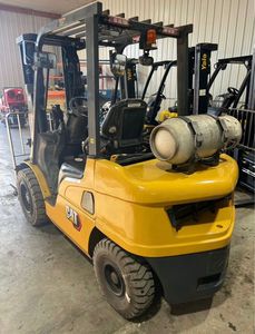 Chariot élévateur à contrepoids CAT IC à moteur diesel GP15N, capacité de charge de 16 tonnes - Product Image 5