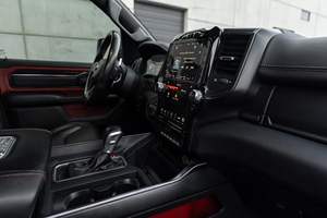 Motor Potente 2021 R a m 1500 T-R-X 702-hp V8 Supercargado, 4x4, Sin Modificar - Product Image 6