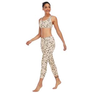 ชุดออกกำลังกายโยคะสำหรับผู้หญิงที่ใช้งานได้ทุกฤดูกาลกางเกงเลกกิ้งไร้รอยต่อบราระบายอากาศผ้าสบายลายพื้น - Product Image 1