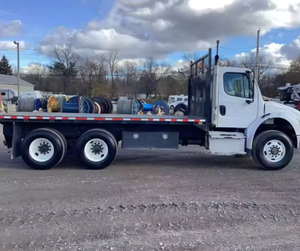 รถบรรทุก International DuraStar 4300 ปี 2013 มือสอง สภาพดีเยี่ยม ขนาด 24 ฟุต แบบพื้นเรียบ - 220 แรงม้า เกียร์อัตโนมัติ พวงมาลัยซ้าย/ขวา จัดส่งรวดเร็ว - Product Image 2