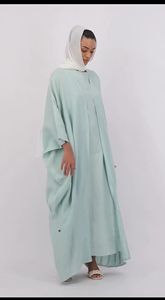 Vente en gros de vêtements islamiques Abaya de Turquie personnalisée Petite abaya de luxe élégante pour femmes robe musulmane Abaya de Dubaï à manches volantées en satin - Product Image 3