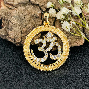 Colgante OM de oro macizo de 14K con diamantes naturales, joyería fina, - Product Image 3