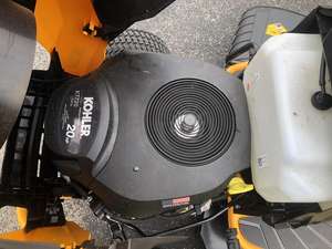 Cortadora de Césped Cub Cadet XT2 LX42 2025 con Sistema de Sonido Premium y Entrega Rápida y Satisfacción Garantizada - Product Image 3