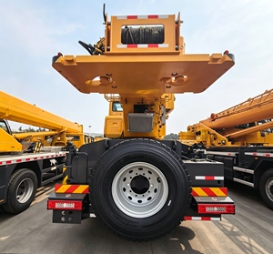 Grúa Hidráulica para Maquinaria de Construcción de 100 Toneladas XCT100G5-1 con Acoplador Rápido, Altura de Elevación de 67M, Motor/Bomba de Alto Rendimiento - Product Image 6