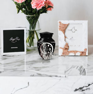 Wholesale Price Customized High Quality <b>Metal</b> Cremation Keepsake Urns Funeral Urns Burial Keepsake for Ashes With Velvet <b>Box</b> - Product Image 2