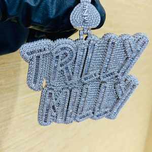 Iced Out Baguette & Round Cut Moissanite Diamant Pendentif Hip Hop Style Pendentif Bijoux pour Hommes en Argent Sterling 925 - Product Image 1