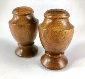 Revêtement en bois avec ensemble de sel et de poivre de couleur dorée Accessoires de cuisine Nouvelles idées de produits 2025 Gadgets de cuisine - Product Image 6