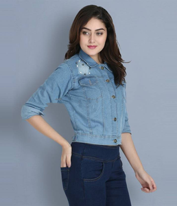 Chaqueta vaquera personalizada con diseño OEM para mujer, chaqueta vaquera vintage lavada con agujeros desgastados y bolsillos - Product Image 3