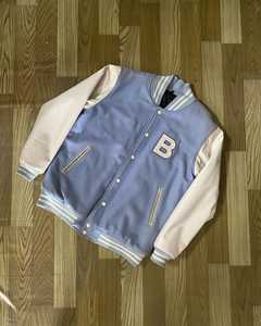 Chaqueta Varsity de lana personalizada de alta calidad con logotipo bordado y cuero original Selevess - Product Image 1