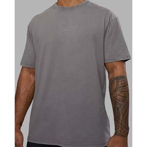 T-shirt surdimensionné en coton premium épais - Imprimé 3D effet délavé Storm Front - Product Image 4