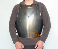 Cuirasse gothique en acier médiéval chevalier plastron finition noircie armure pour reconstitutions Cosplay événements UV moderne Antique