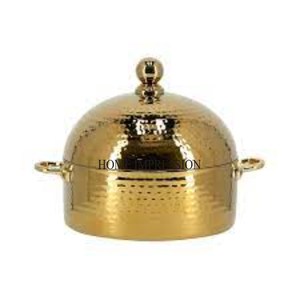 Casserole de forme ronde en aluminium coulé couleur argent de la meilleure qualité avec support de base plaqué or de haute qualité et couvercle à texture martelée - Product Image 3