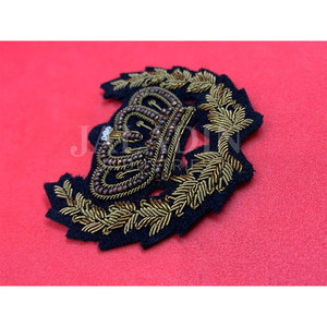 Insignias Bordadas en Tela Twill, Servicio OEM Personalizado del Mejor Fabricante, Diseño a Mano, Nuevo Ingreso - Product Image 5