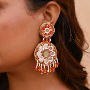 Pendientes Fleur Naranja con Cuentas, Joyería Personalizada con Múltiples Cuentas, Pendientes para Mujer, Joyería Festiva para Fiestas al Mejor Precio, Pendientes con Cuentas - Product Image 1