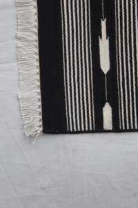 Tapis en coton indien traditionnel tissé à la main motif géométrique tapis en vrac pour usage domestique caractéristiques lavables directement du fabricant - Product Image 5